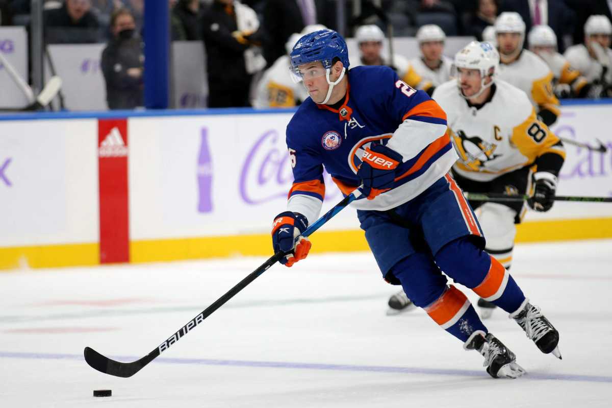 Oliver Wahlstrom Islanders