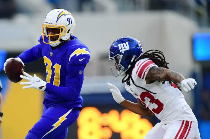 Chargers Giants
