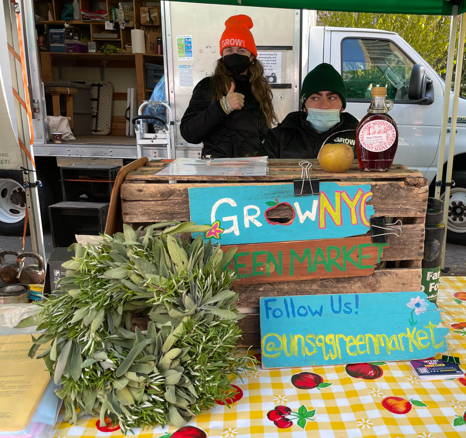 Late fall harvests, seasonal greenery and herb wreaths highlight Union Square Greenmarket 16