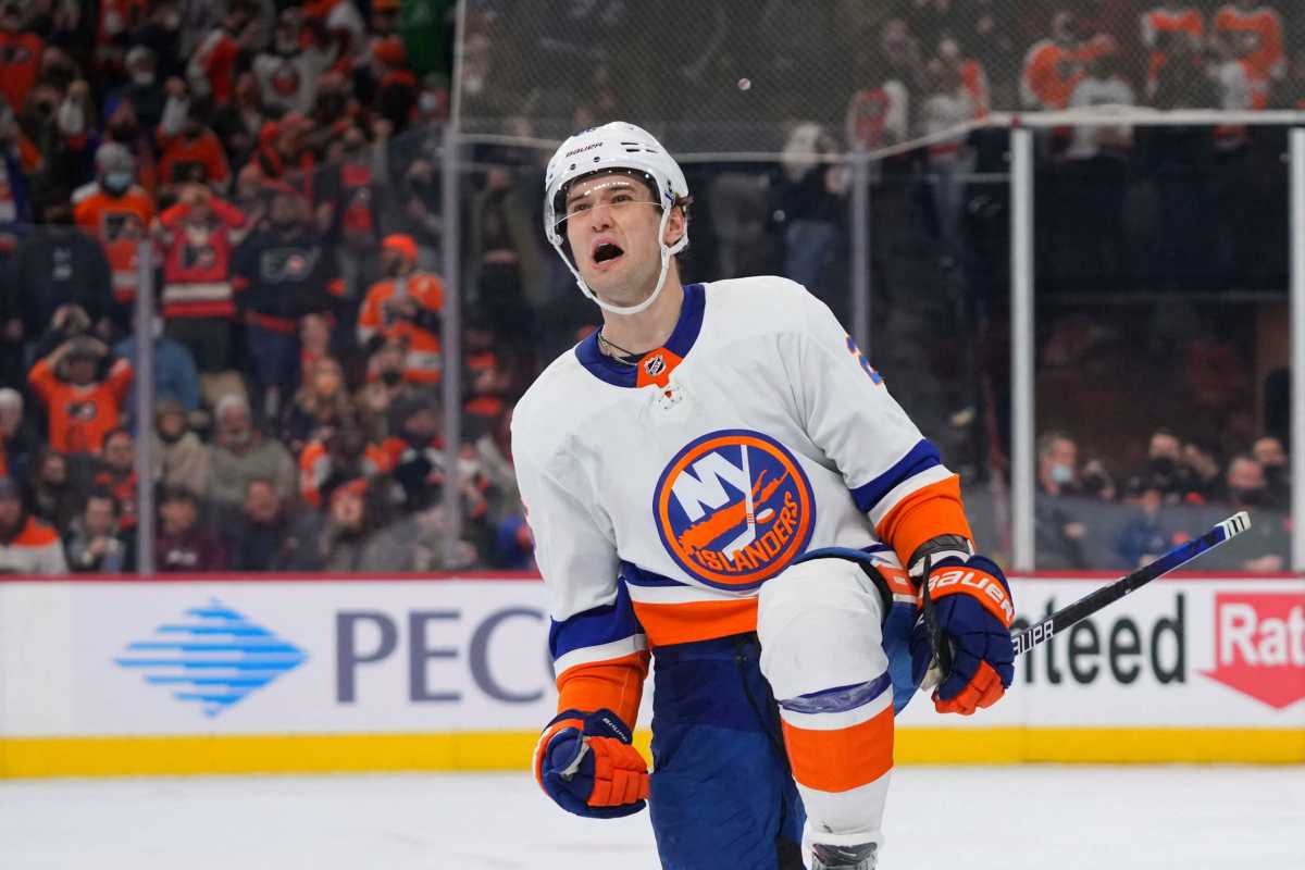 Islanders Oliver Wahlstrom