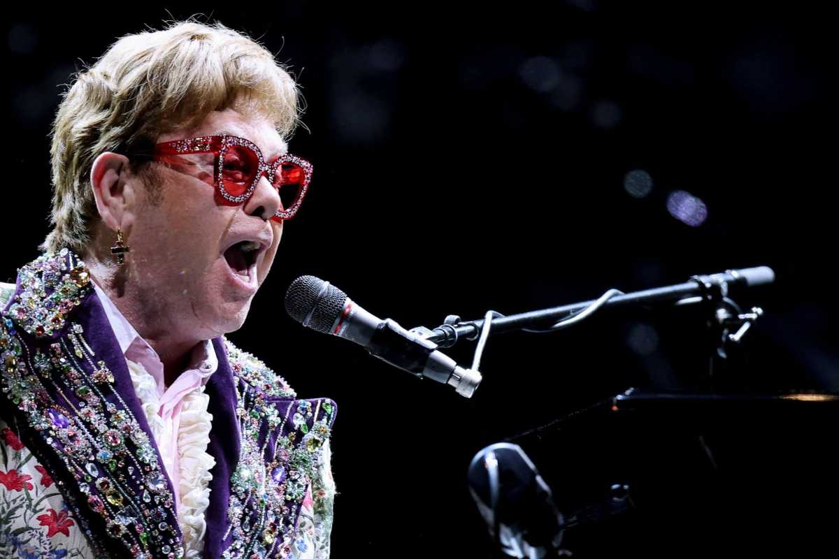 Elton John returns to complete his Farewell Yellow Brick Road Tour in New Orleans