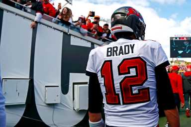 Tom Brady retiring