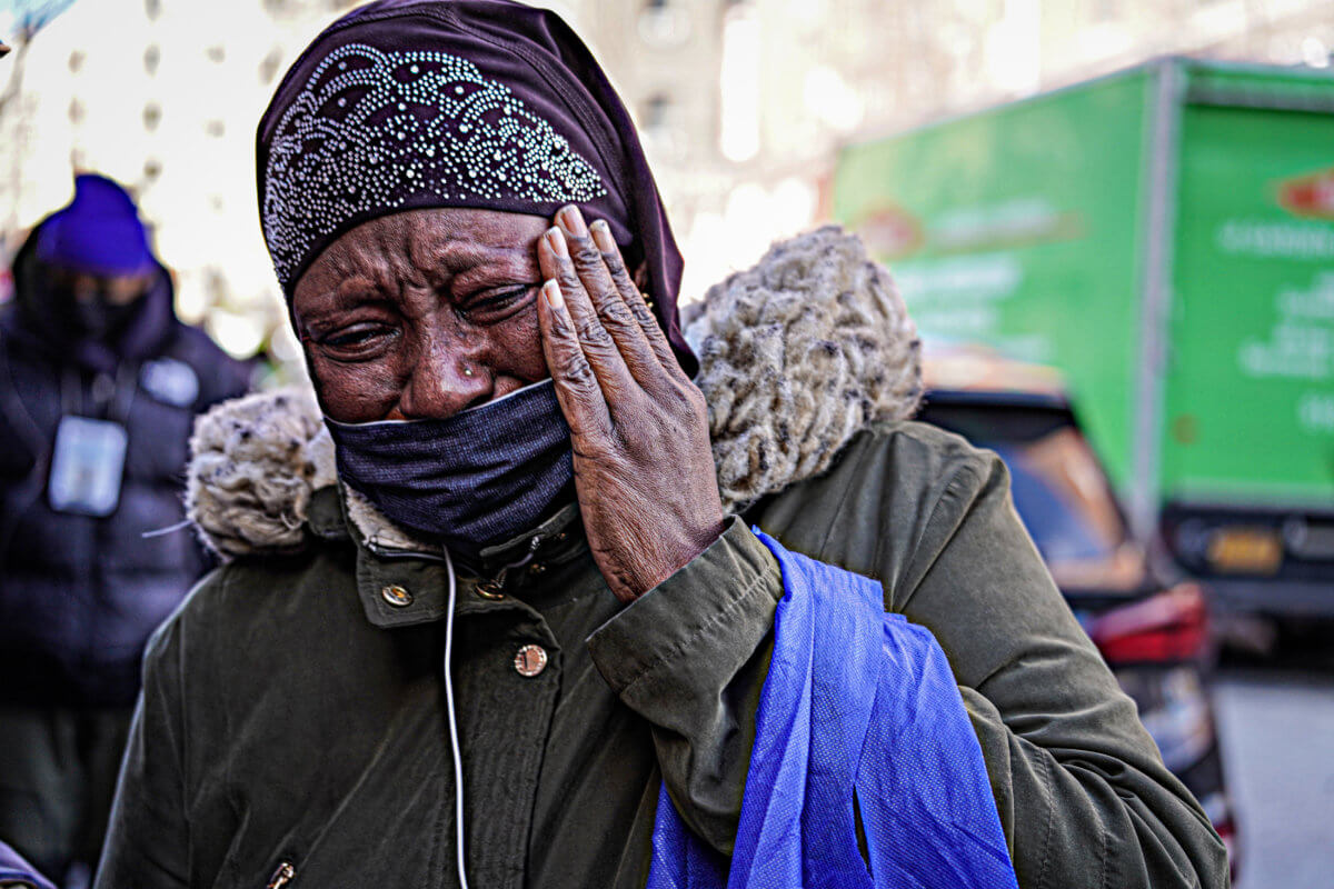 Bronx blaze aftermath: Residents pick up pieces after deadliest NYC fire in more than 30 years 15