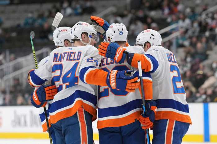 Islanders Mathew Barzal injury