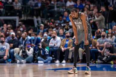 2022-01-21T031301Z_1545156419_MT1USATODAY17537183_RTRMADP_3_NBA-BROOKLYN-NETS-AT-DALLAS-MAVERICKS-1200×800-1