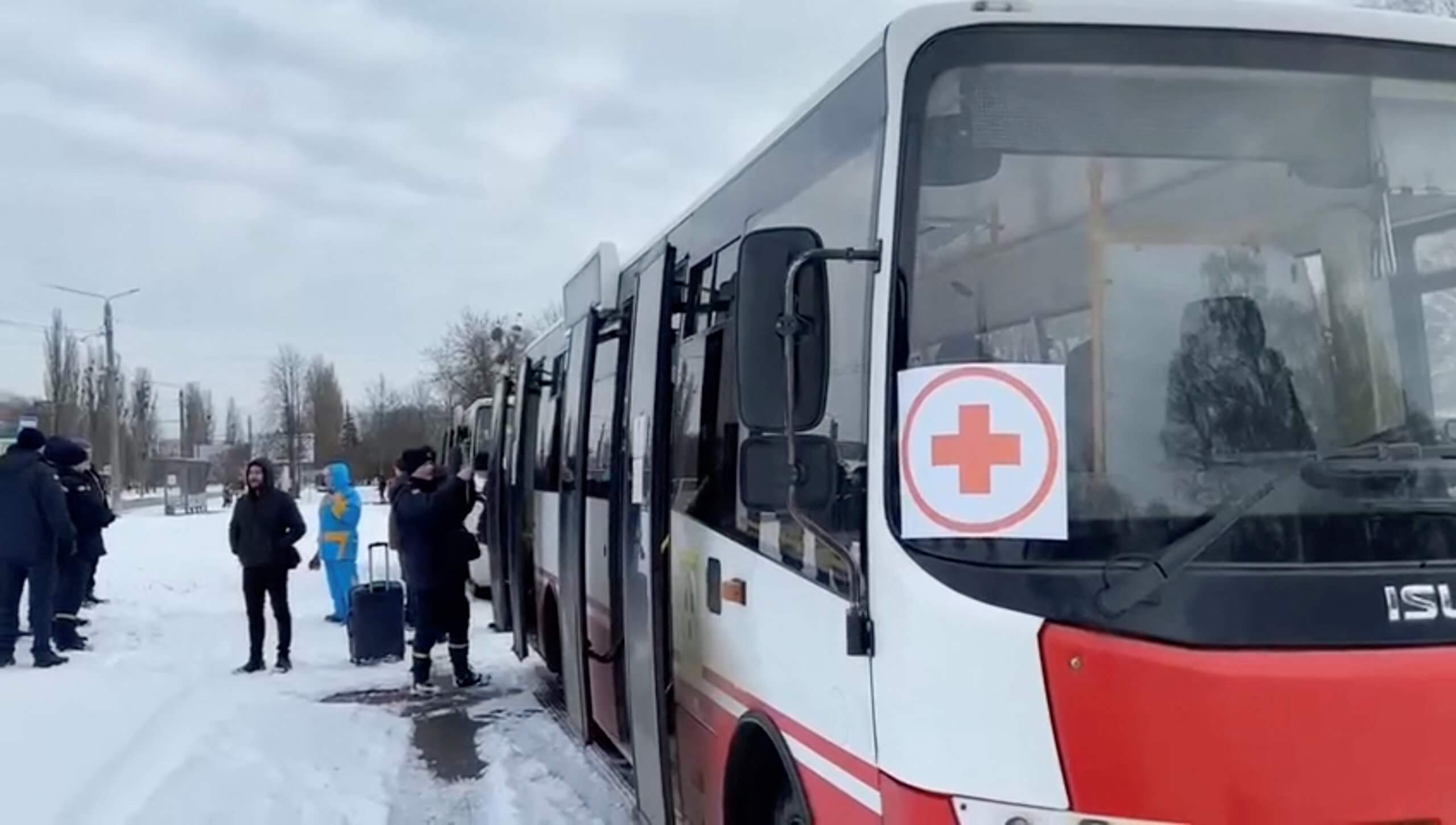 WAR IN UKRAINE | Refugee total tops 2 million as Zelensky seeks more sanctions against Russia 4