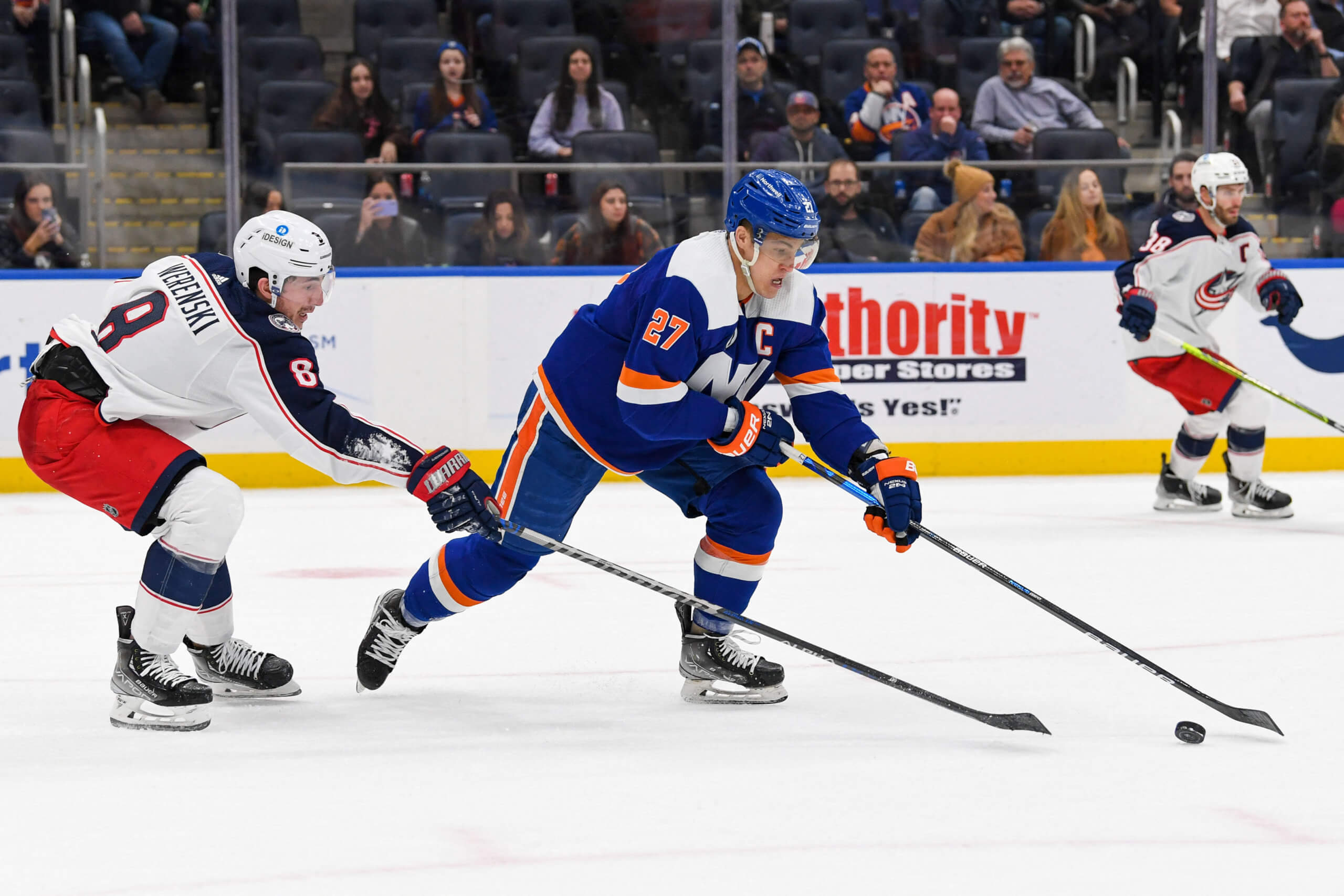 'Grateful' Anders Lee snags first career hat trick; Islanders, Sorokin blank Blue Jackets 3 Anders Lee Islanders