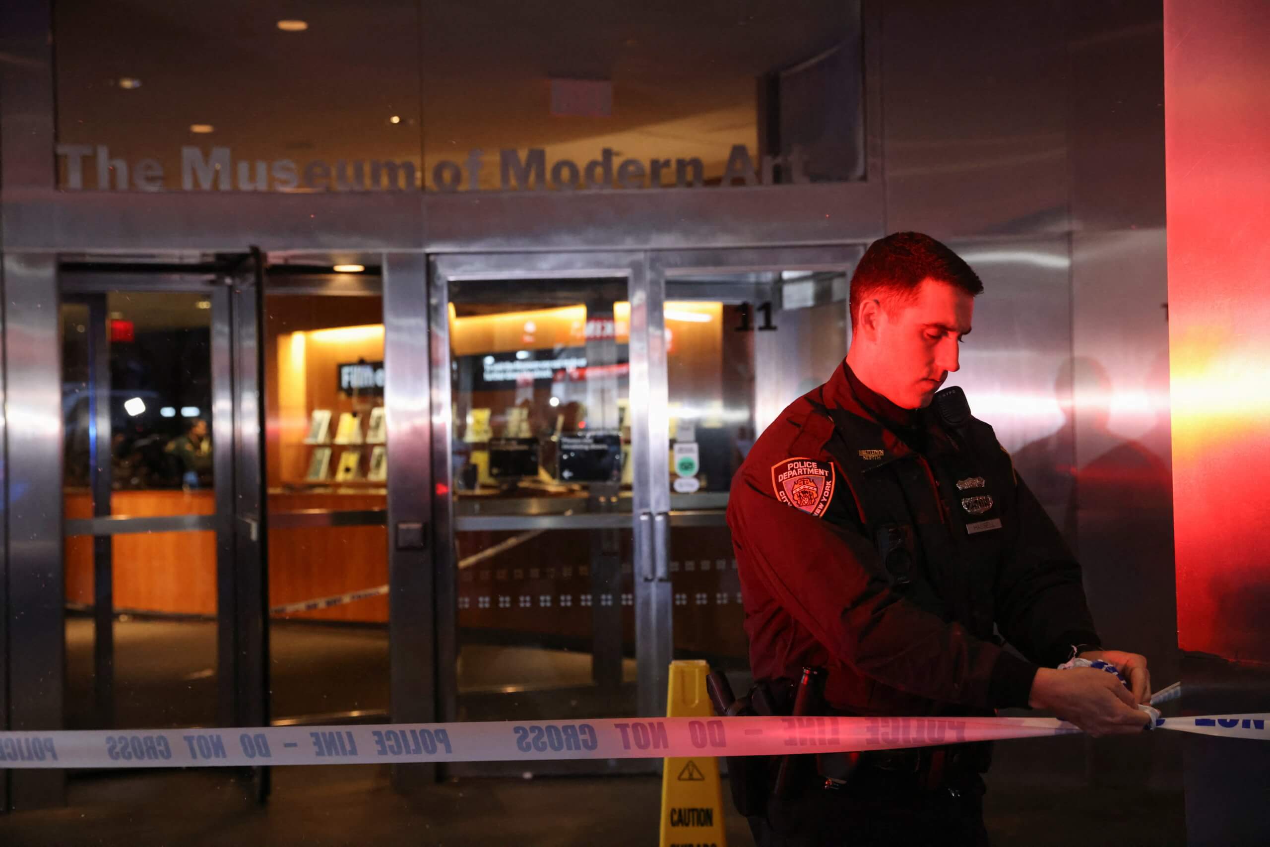 Two workers violently stabbed by ousted member at Museum of Modern Art: NYPD 7