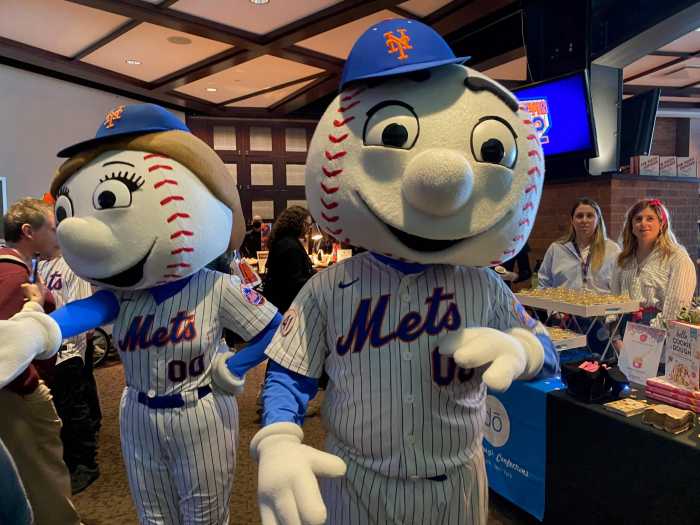 Mr. and Mrs. Met welcome visitors to try Citi Field’s newest food options.
