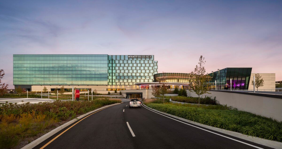 Full Casino Gaming: Smart Expansion in Queens 3