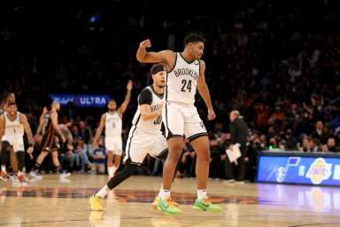 2022-02-17T032456Z_1158363699_MT1USATODAY17701105_RTRMADP_3_NBA-BROOKLYN-NETS-AT-NEW-YORK-KNICKS-1200×800-1