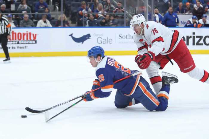 Islanders Hurricanes