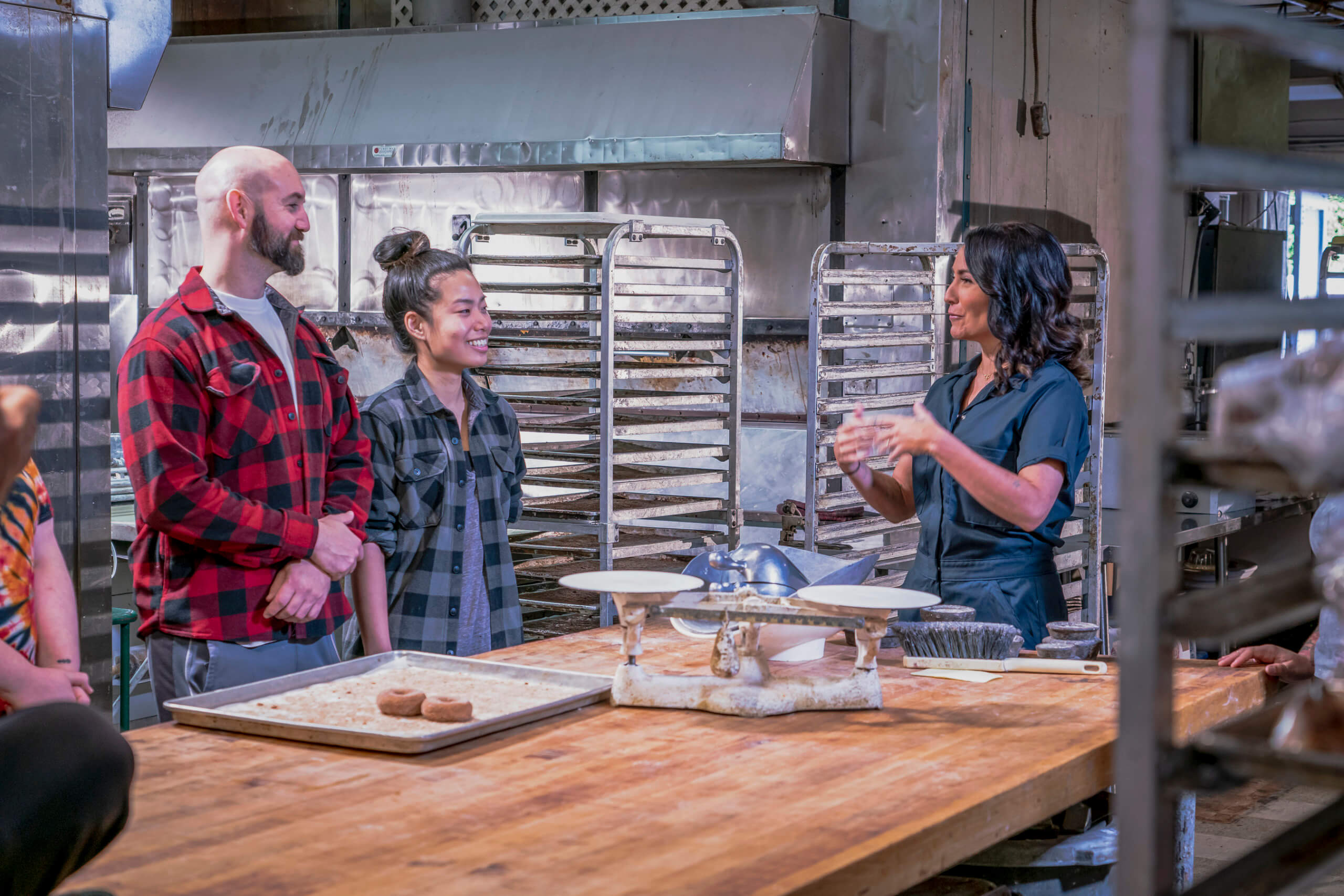 Stephanie Boswell aims to help struggling bakers in new Food Network show 'Bake or Break' 3