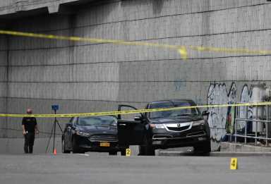 Brooklyn police shooting scene