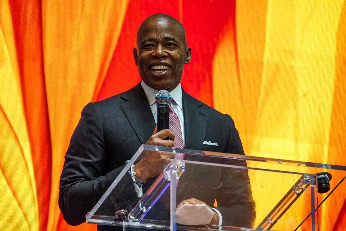 Sermon on the menu: Adams tackles food inequality in visit to Brooklyn church 6