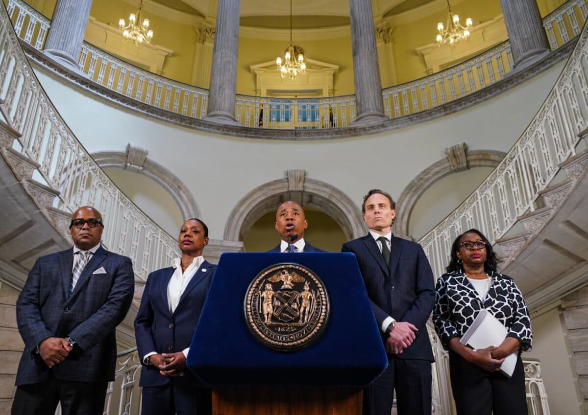 New Yorkers 'less safe from gun violence' thanks to Supreme Court striking down New York law, Mayor Adams says 5