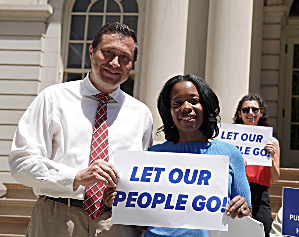 Give us some relief! Pols rally as City Council hears legislation for more NYC public bathrooms 13