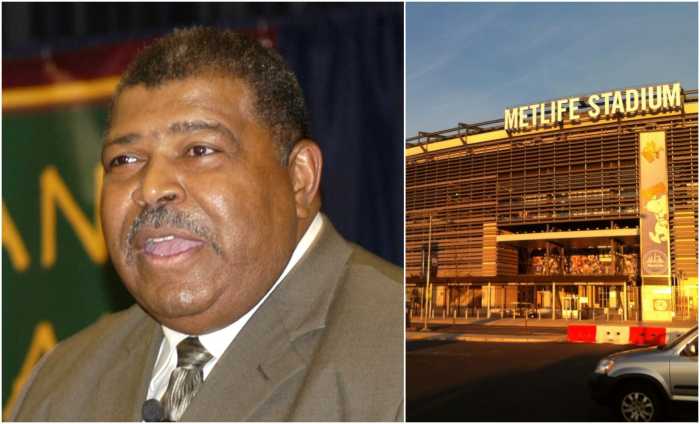 Romeo Crennel (left) had served as a position coach with both the Jets and Giants.