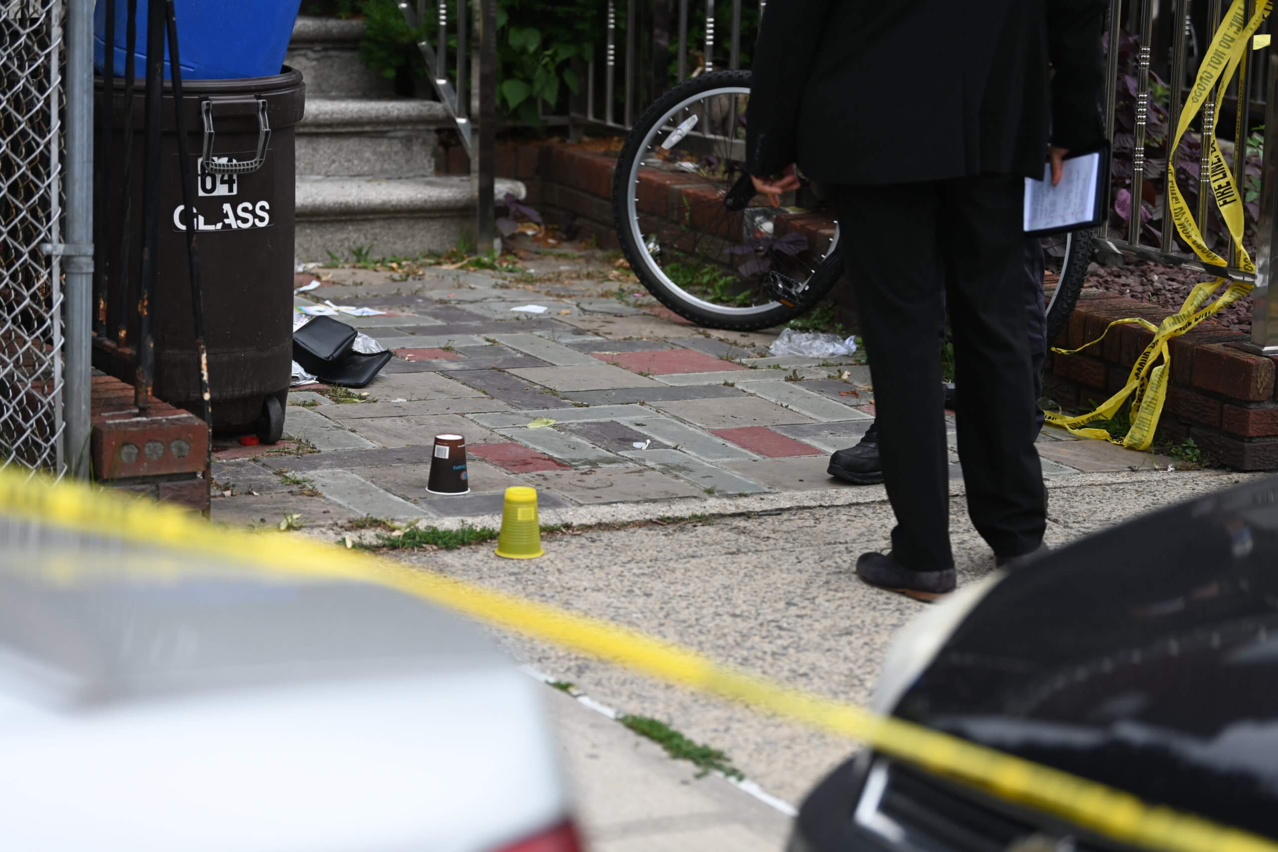 Cops seek shooter than left man injured in broad daylight in Brooklyn 6