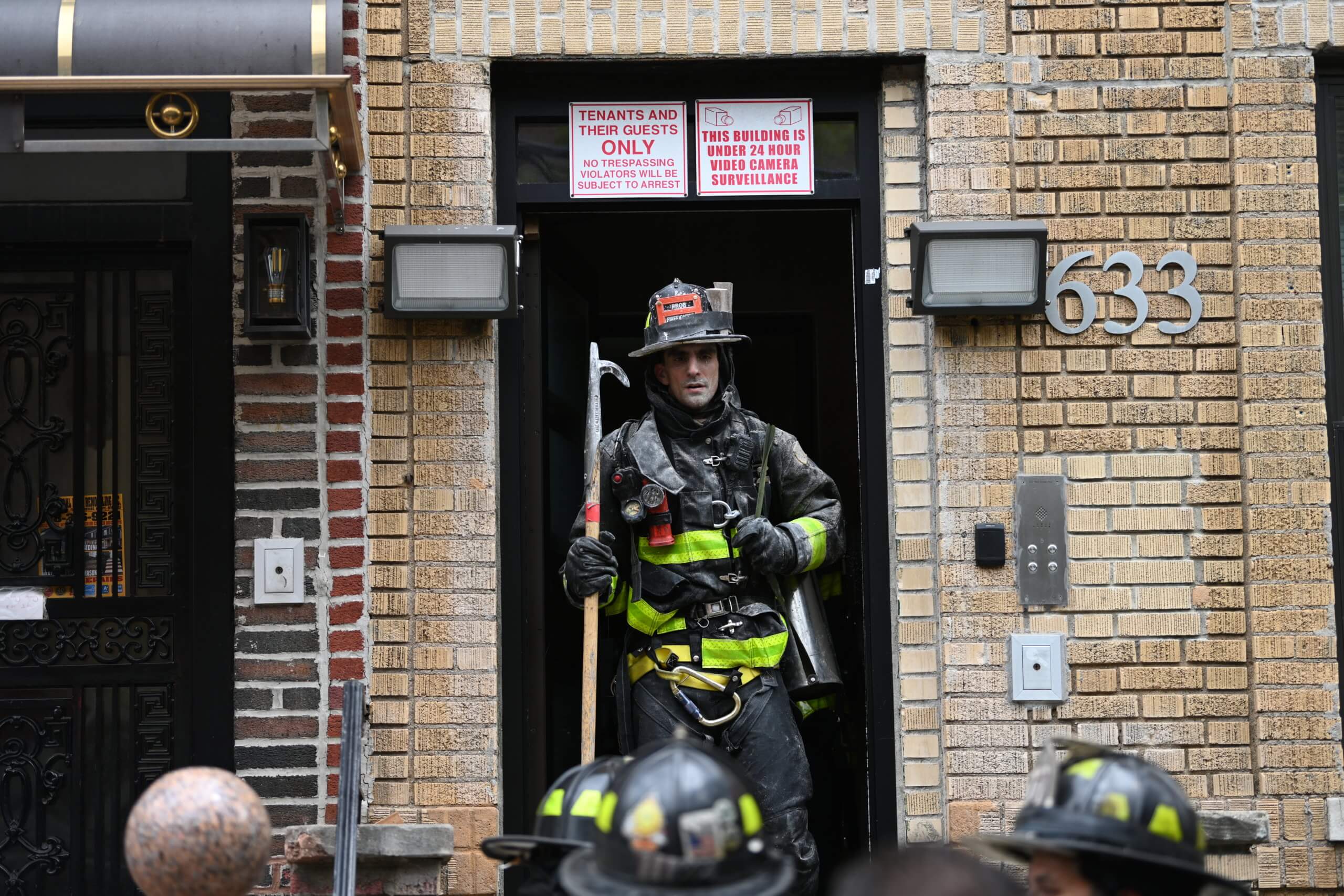 Firefighters quickly extinguish fire at Brooklyn home 5