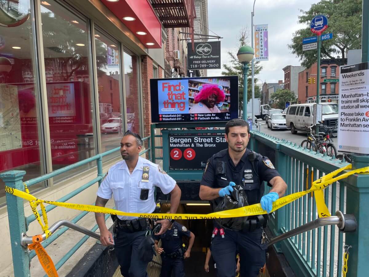 Police release photos of alleged Brooklyn subway slasher 3
