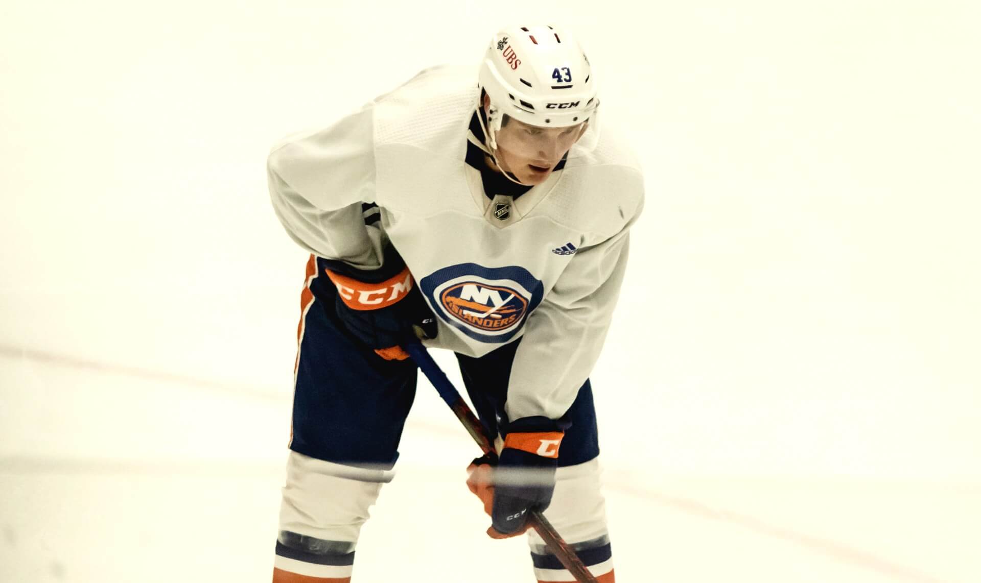Islanders prospect Simon Holmström hoping North American pro experience can provide edge at training camp 3 Aatu Raty Islanders