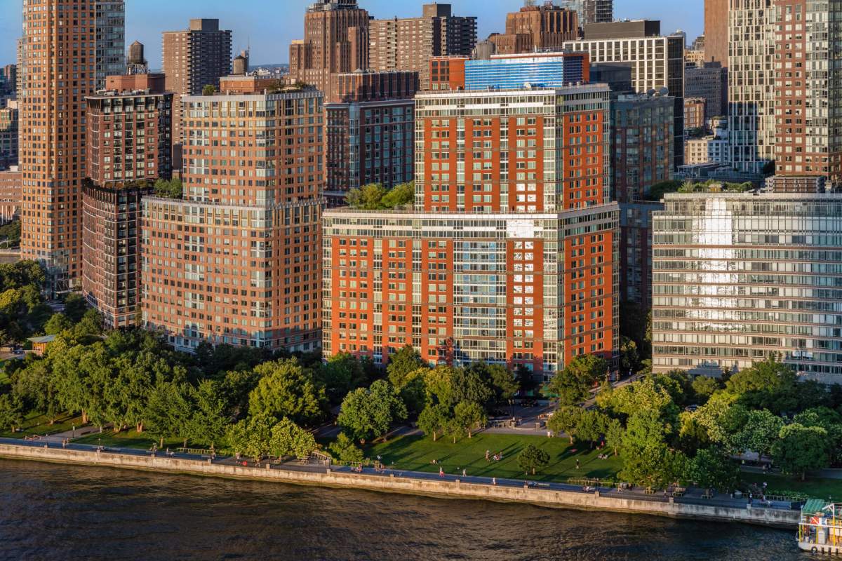 The Solaire - 20 River Terrace, Battery Park City, Manhattan