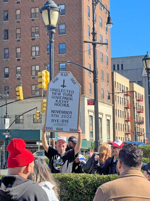 Zeldin campaign balks at strongly condemning supporters' signs with sexist slurs targeting Hochul at Bronx rally 5