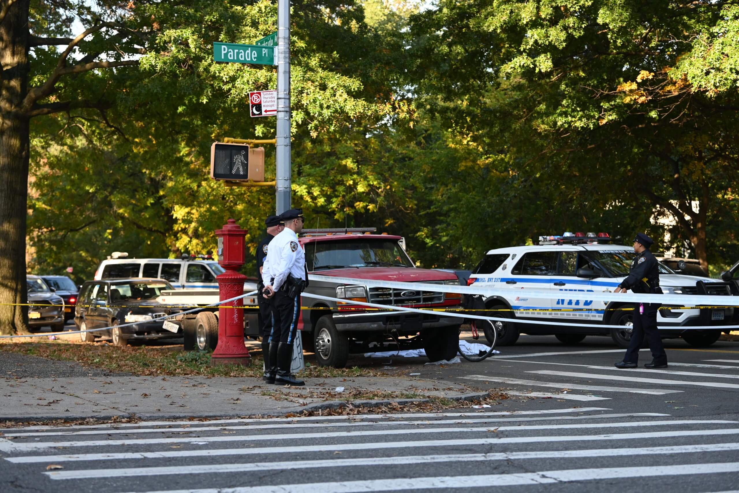 Bicyclist fatally struck by tractor trailer in Brooklyn 6