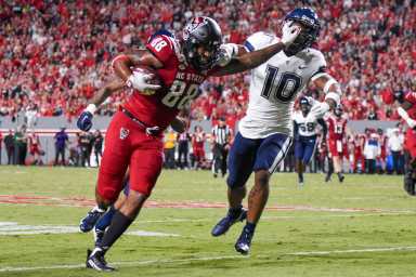 N.C. State wide receiver Devin Carter