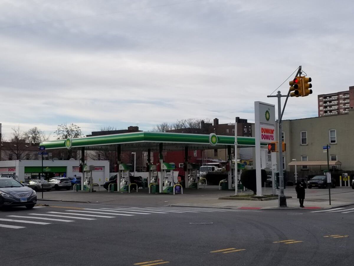 Violent Brooklyn hit-and-run kills man at site of Adams' promise to redesign dangerous intersections 4
