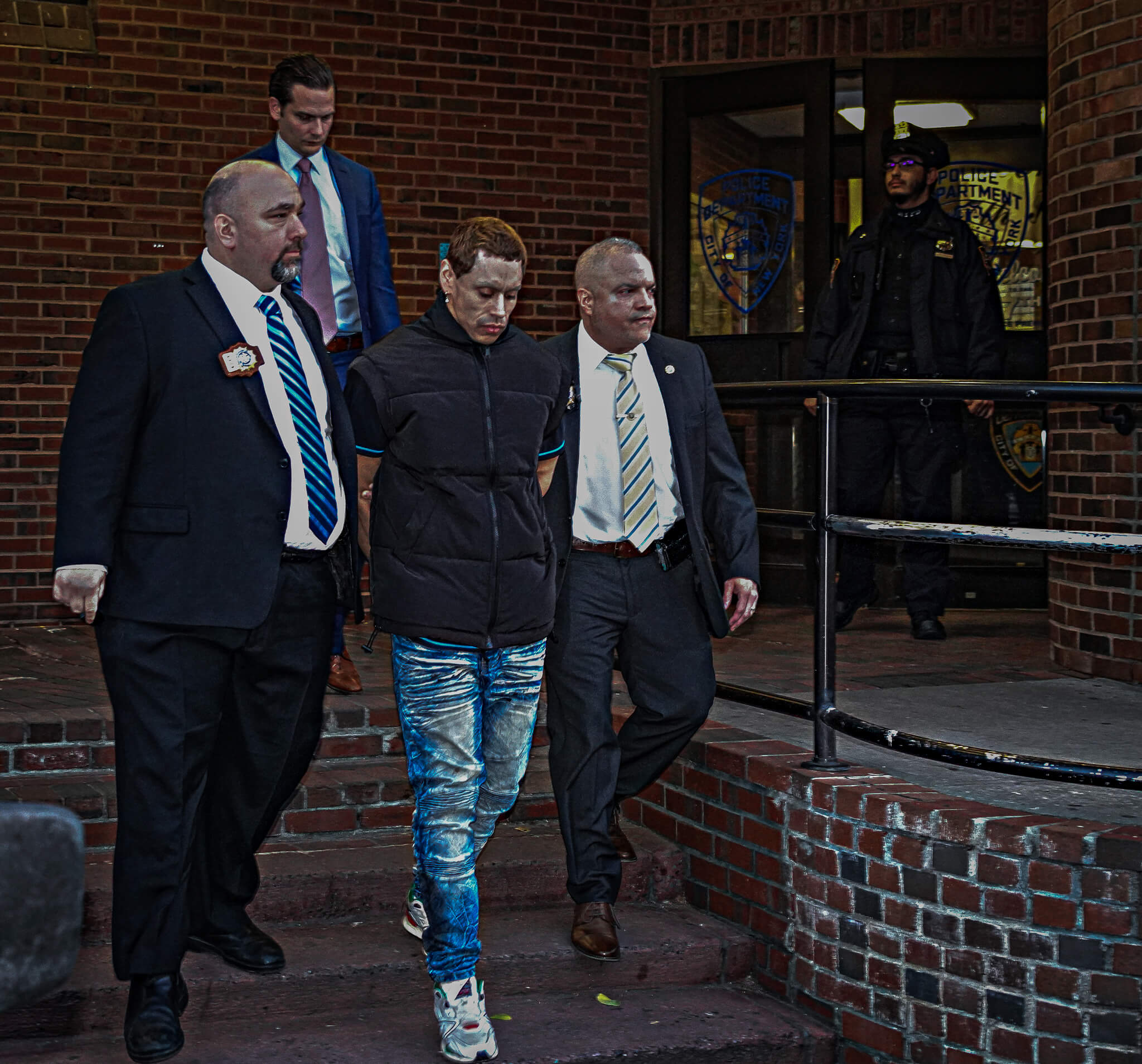 Man arrested for repeatedly throwing bricks into Midtown gay bar window in suspected string of hate crimes 5