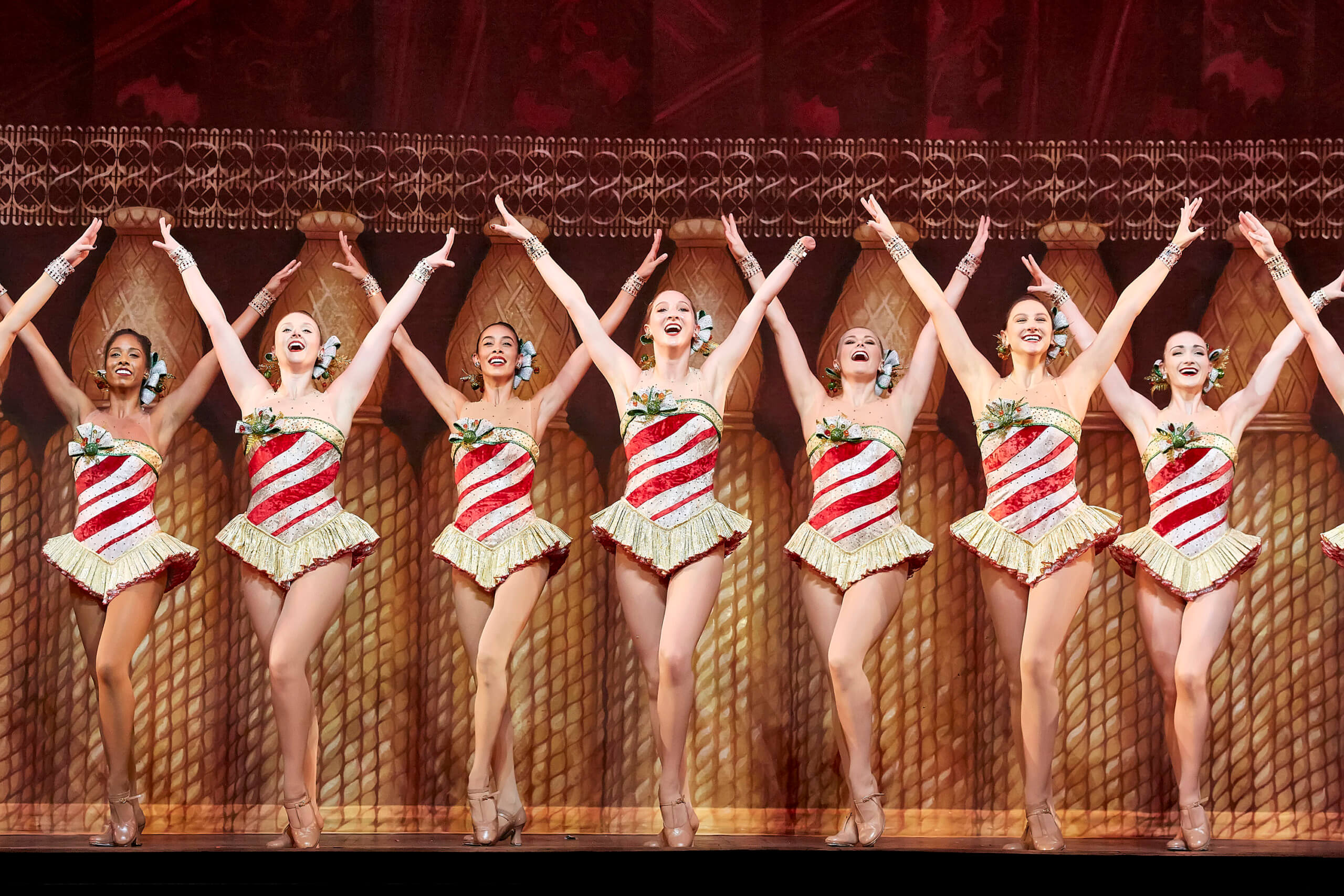 Here are some holiday activities in New York City that you won't want to miss 7