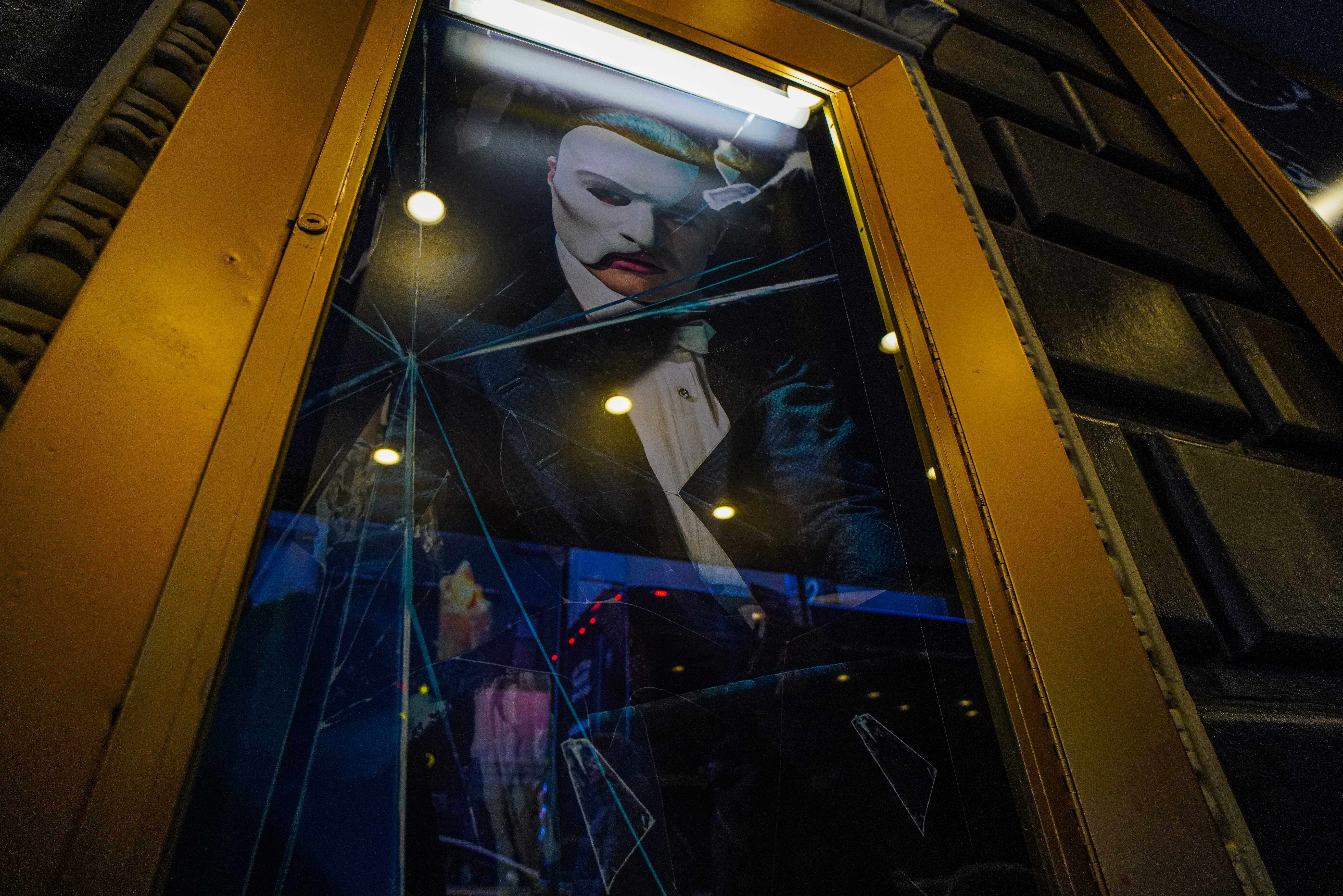 'Nobody wants to admit that they’re not selling tickets': Manhattan's theaters and entertainment venues are still struggling 6 phantom of the opera sign