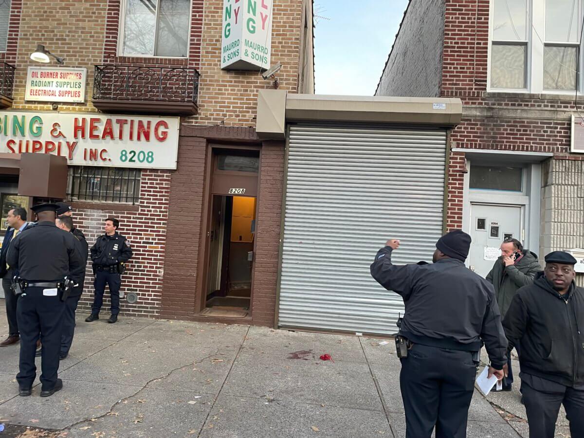 Brooklyn woman faces murder charges in connection with dad's deadly stabbing initially reported as home invasion (UPDATED) 6