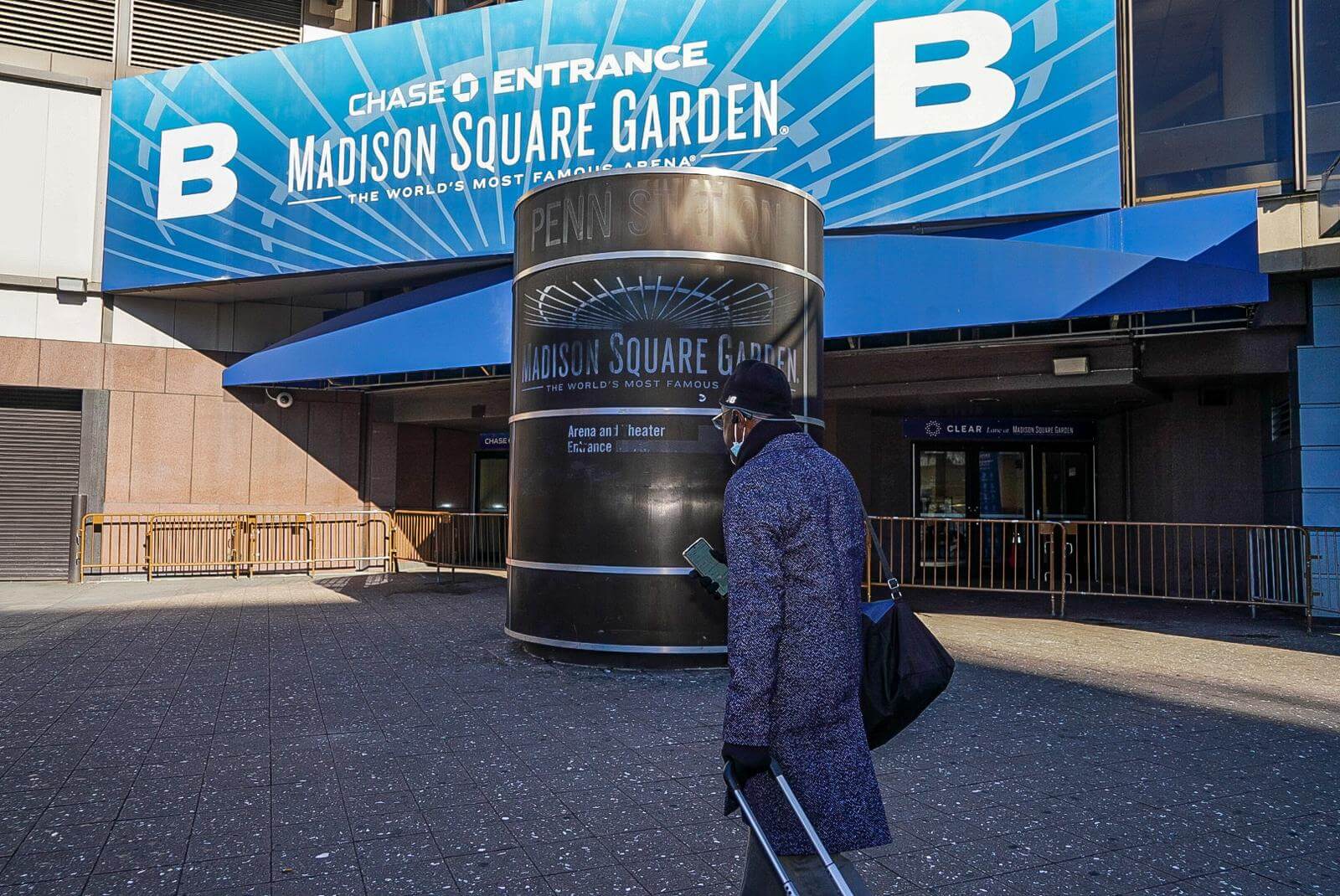 Face-off at the Garden: Pols, activists blasts James Dolan, MSG owners for allegedly using facial recognition to ban unwanted fans 9