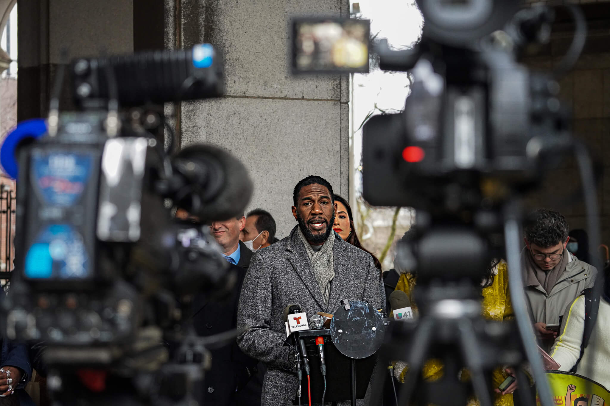 Public Advocate, Pols call for more federal aid to assist with migrant crisis 4