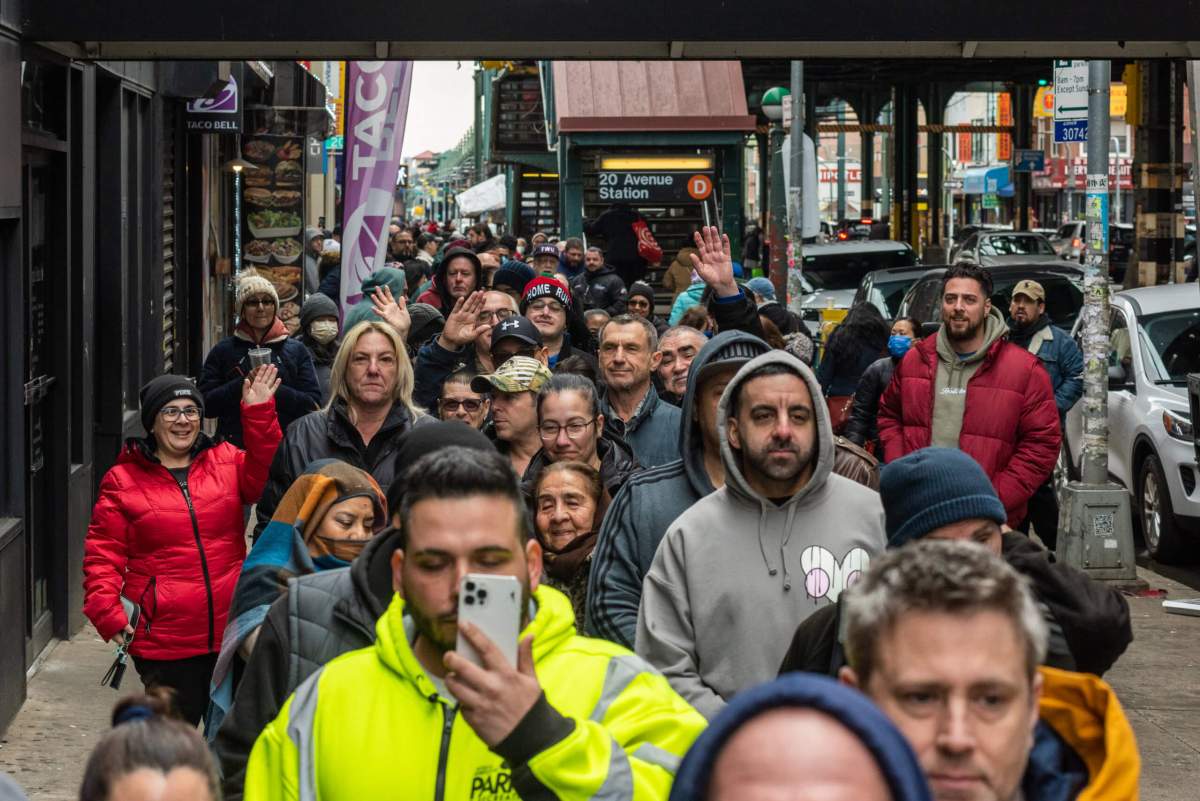 People lined up outside Lenny's Pizza on the last day of the Bensonhurst institution