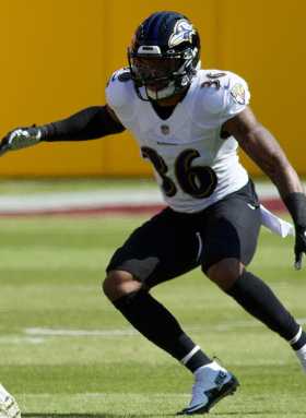 Jets trade for Chuck Clark