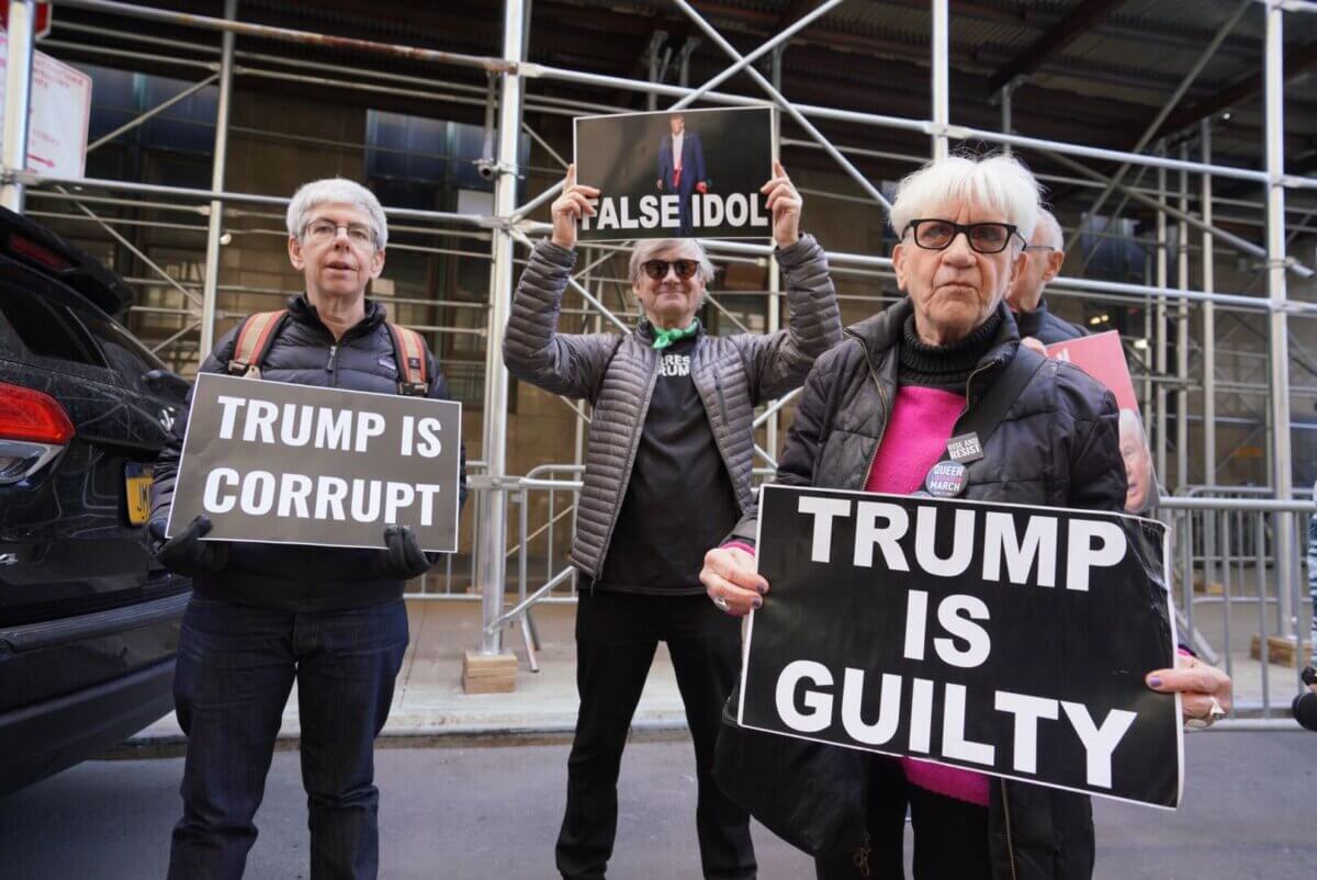 TRUMP INDICTMENT WATCH: Manhattan grand jury set to take holiday hiatus, pushing things back through April 2 Trump protesters in Manhattan