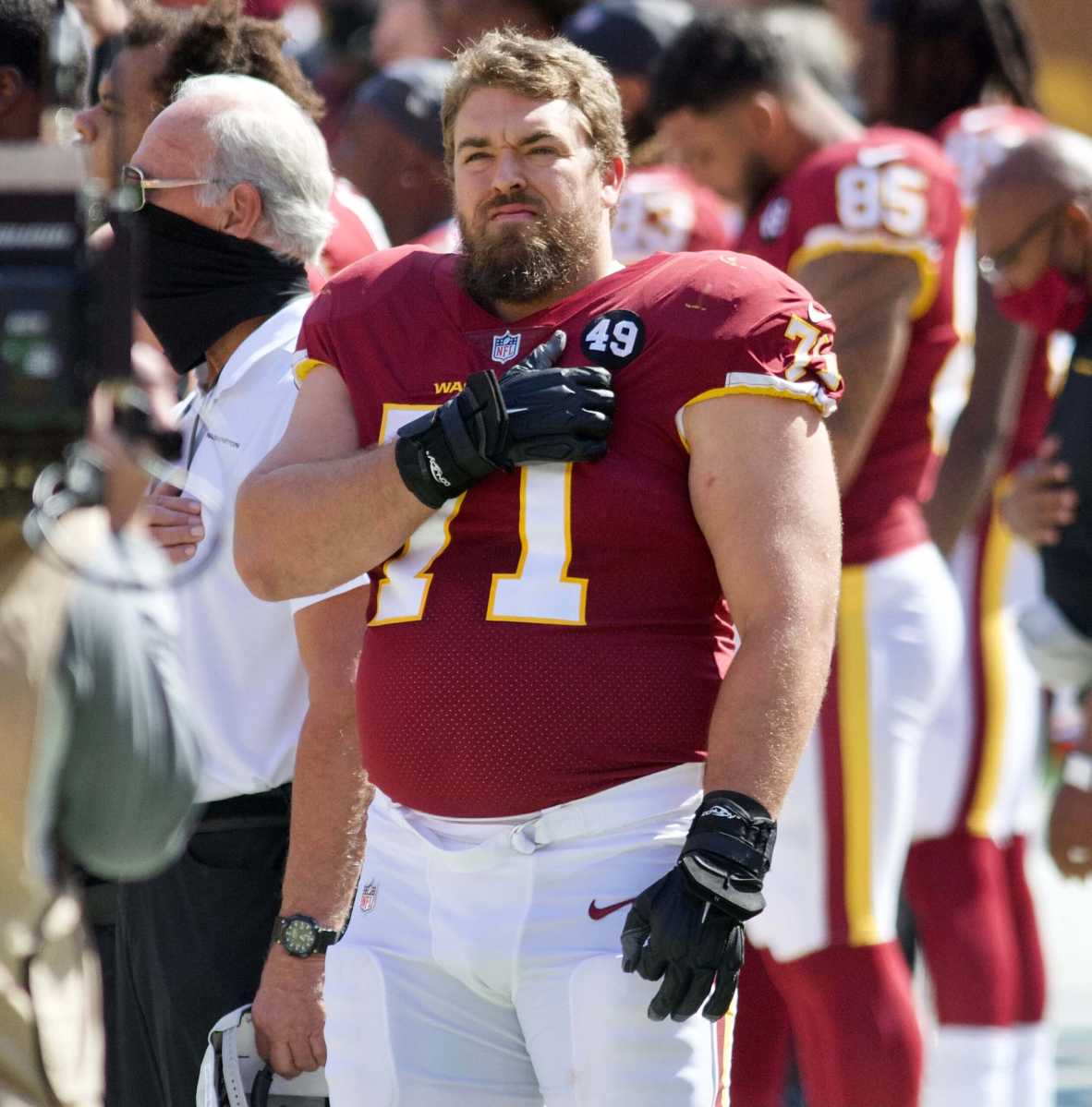 Jets agree to deal with Wes Schweitzer