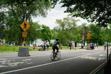 dtg-dangerous-prospect-park-signs-2018-06-08-bk02_z