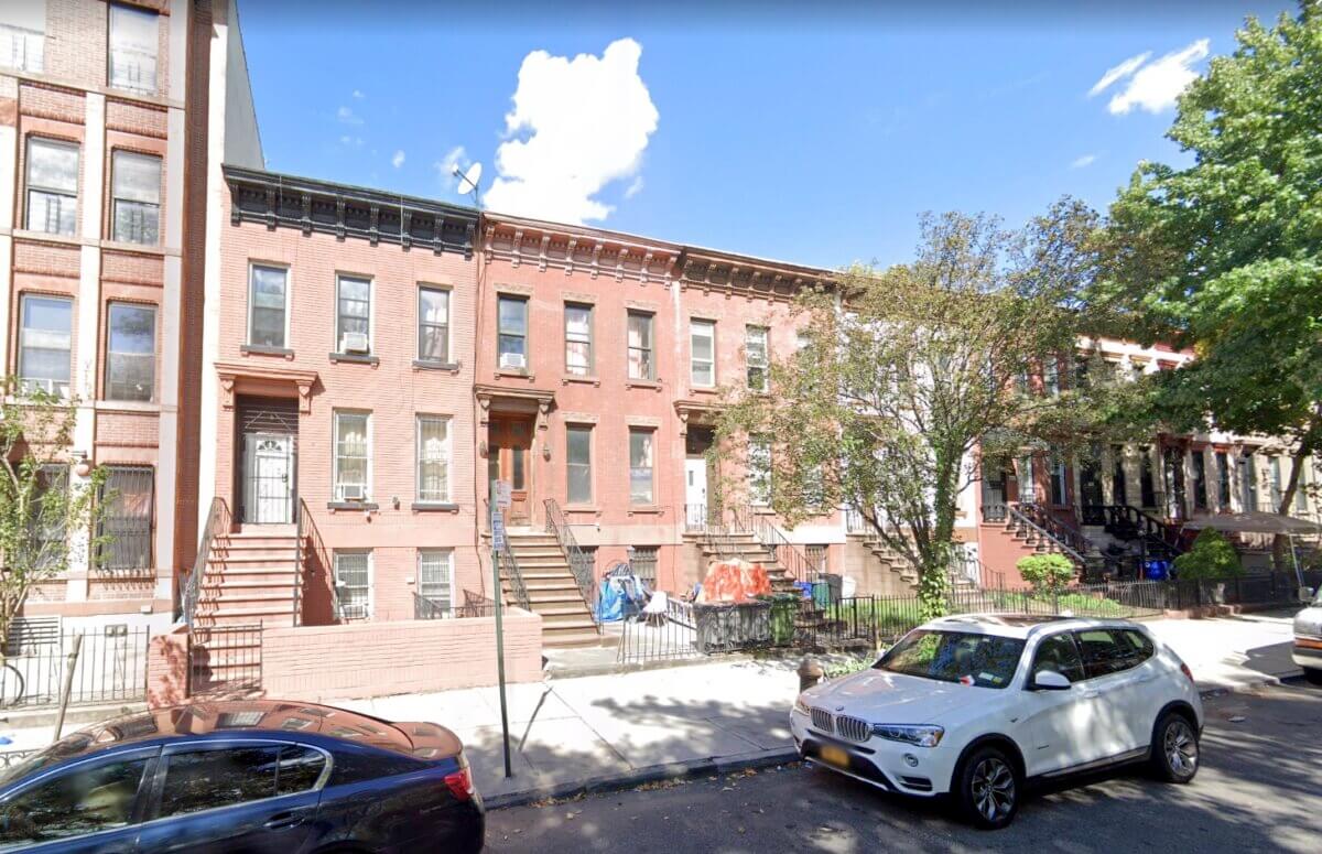Brooklyn rowhouses 