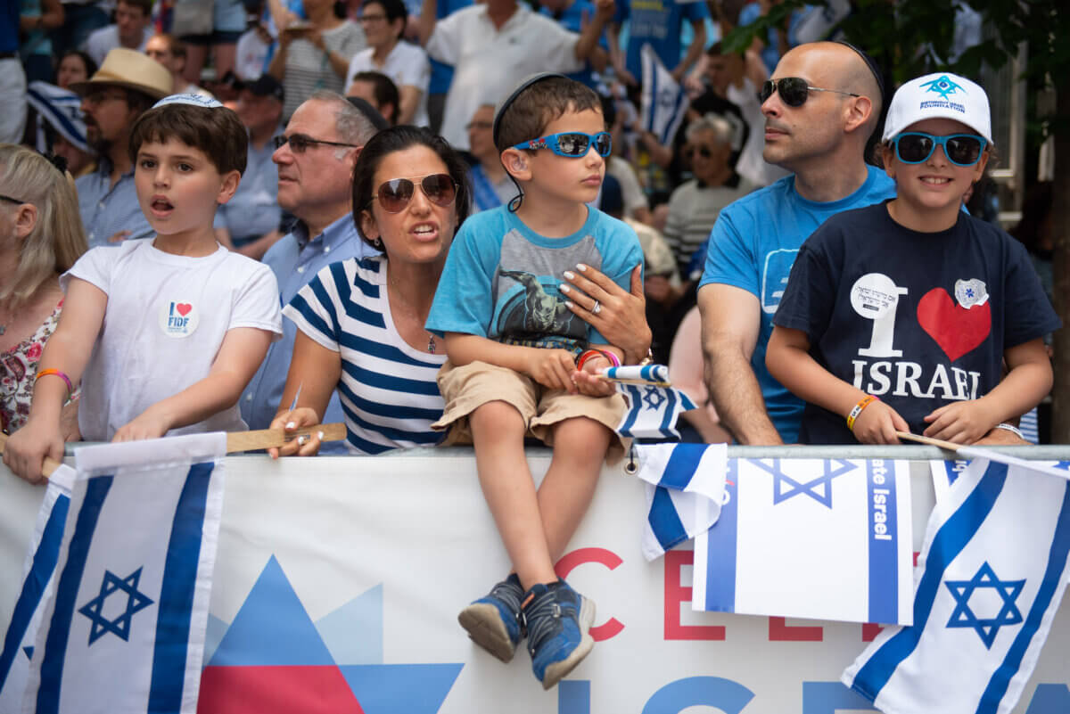 'Celebrate Israel Parade' to mark nation’s 75th birthday this Sunday in Midtown 3 Celebrate Israel Parade spectators in 2019