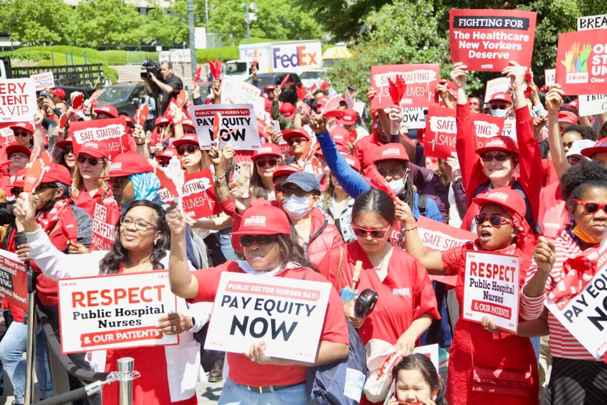 Public nurses hold rally demanding pay raises, call for parity with private sector 5