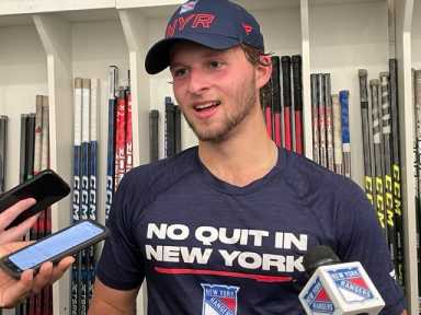 Rangers agree to extension with Zac Jones
