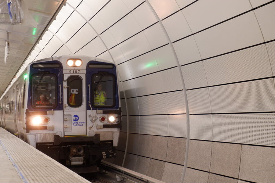 Congestion pricing: LIRR and Metro-North see increased ridership since Jan. 5 2 LIRR train at Grand Central Madison