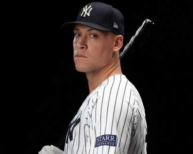 Yankees Starr jersey patch
