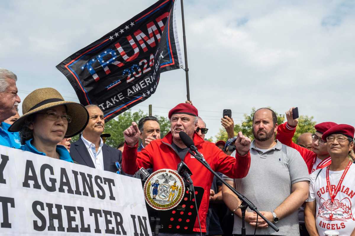 NY: Rally Against Migrant Center in Midland Beeach