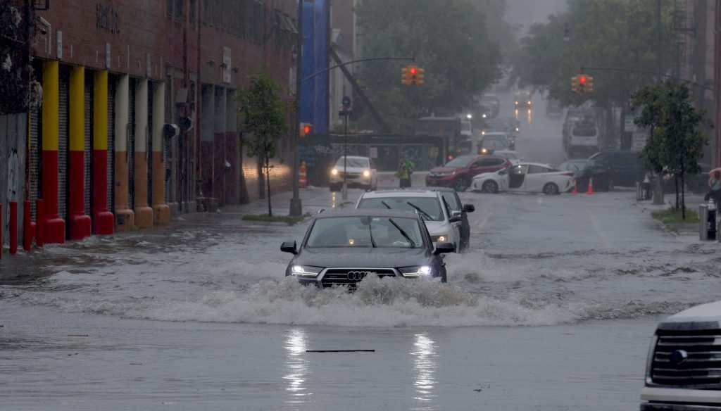 NYC FLOODING | Recent history of major rainstorms that wrought damage across the Five Boroughs 7 Flooding on Brooklyn street